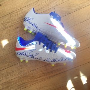 Nike Hypervenom Phelon 2 Cleats FG, Womens